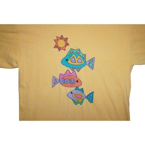 Vintage 90s Fish Graphic Tee – Pastel Animals Under the Sun – Size M - Picture 2 of 4